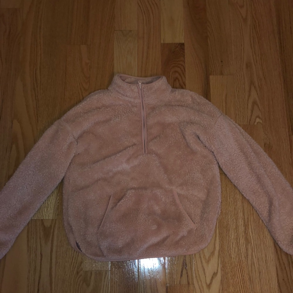 Forever 21 fluffy crew neck. Size small